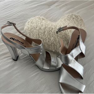 Brand New Never Worn! Purchased in Italy for a photo shoot!